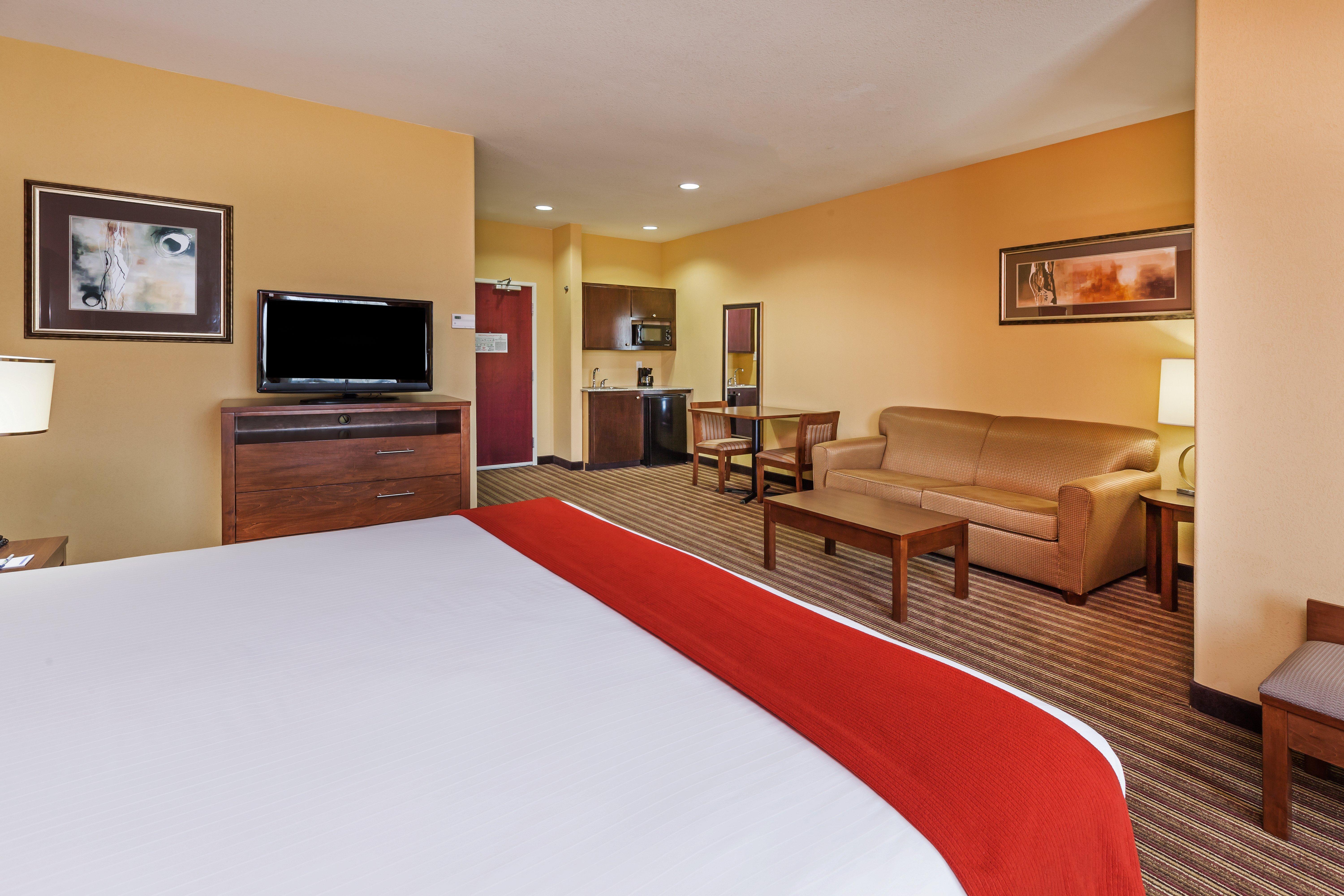Holiday Inn Express & Suites Cleveland By Ihg Экстерьер фото