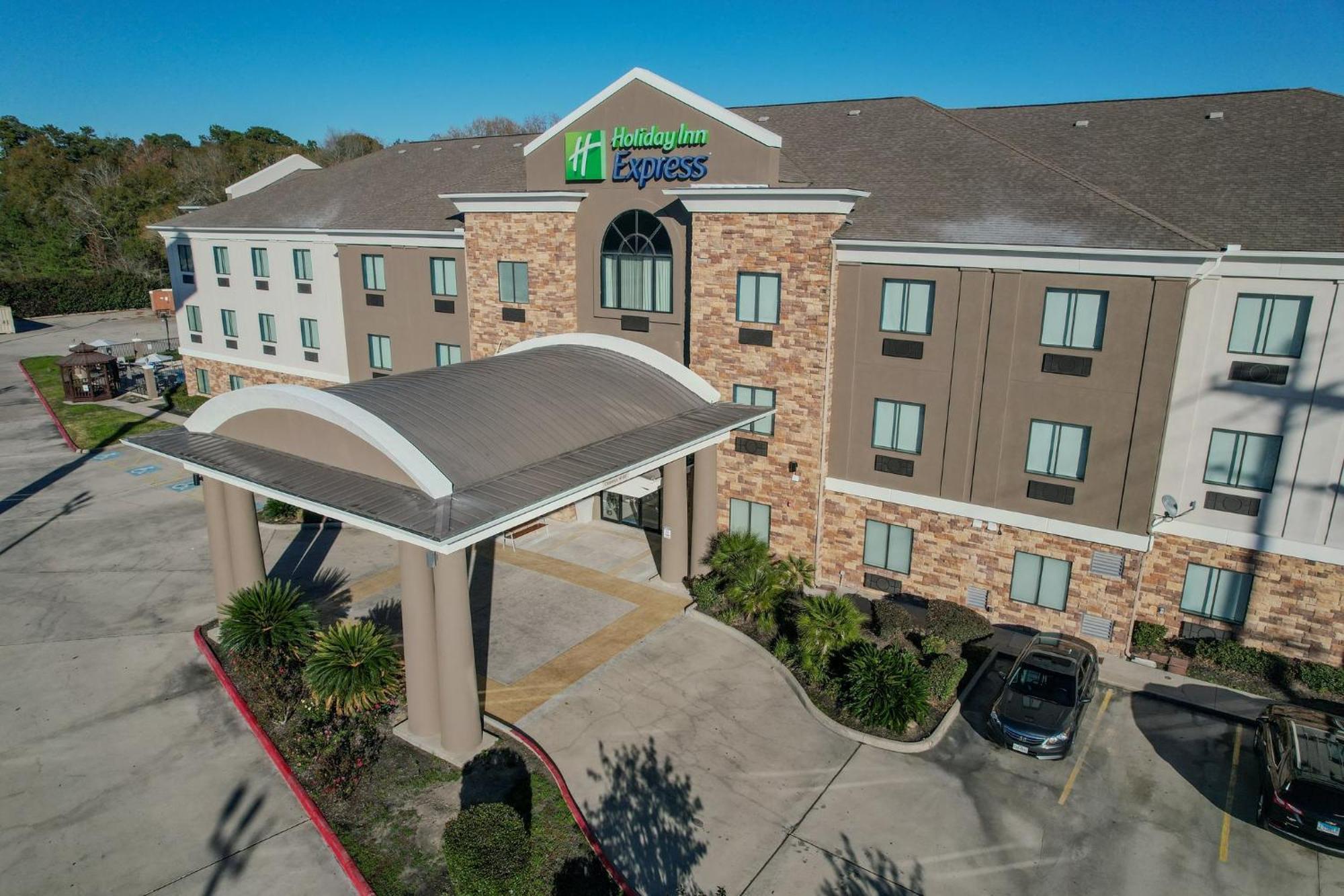 Holiday Inn Express & Suites Cleveland By Ihg Экстерьер фото