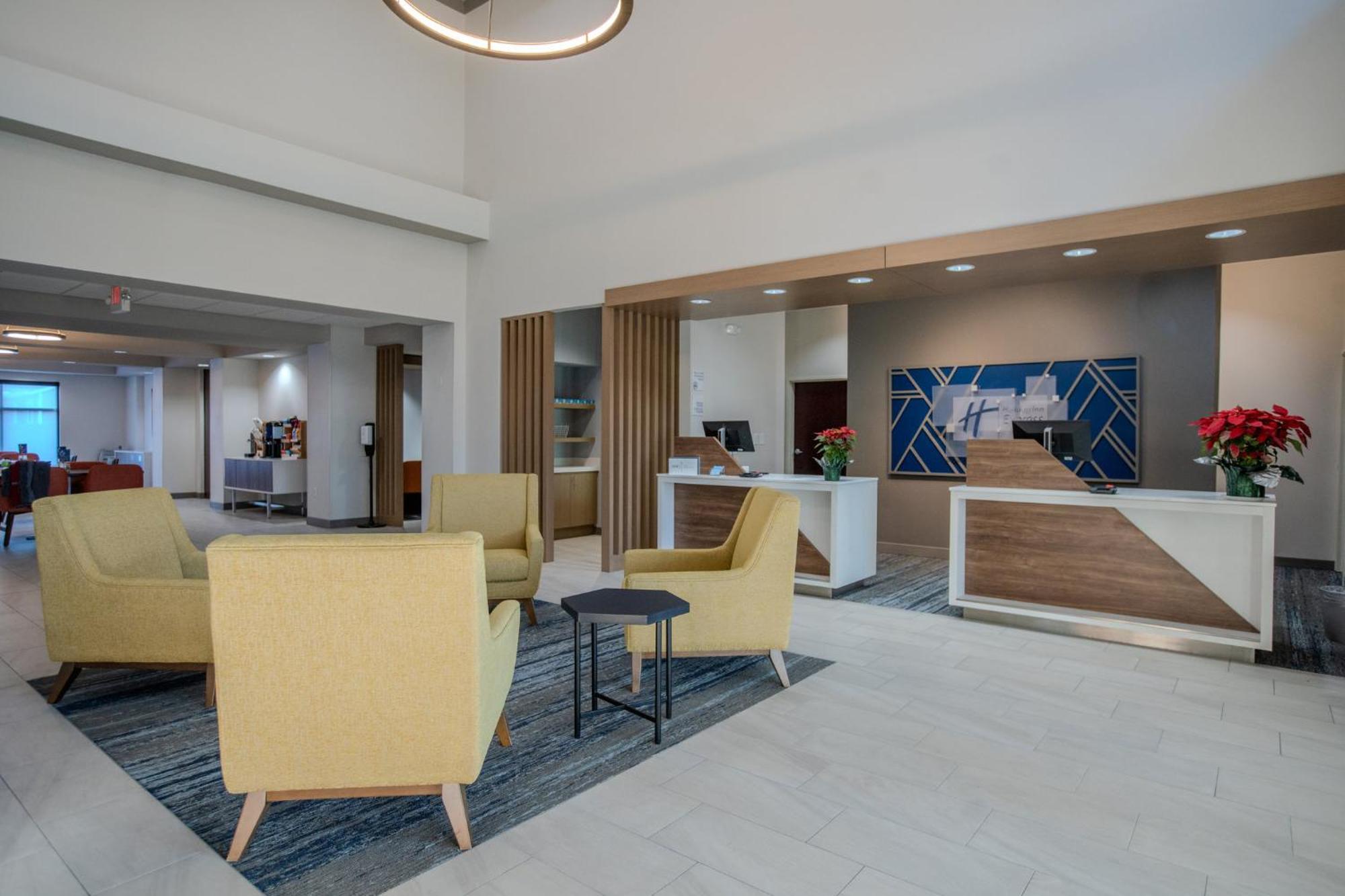 Holiday Inn Express & Suites Cleveland By Ihg Экстерьер фото